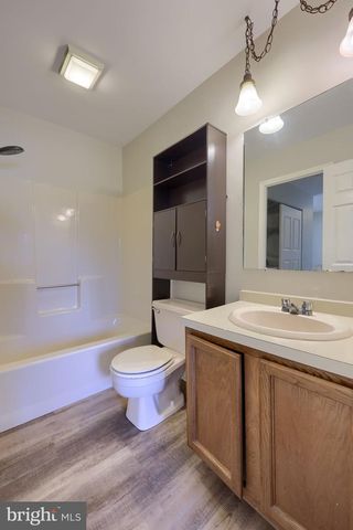 305 BARRINGTON CT, Palmyra, PA 17078