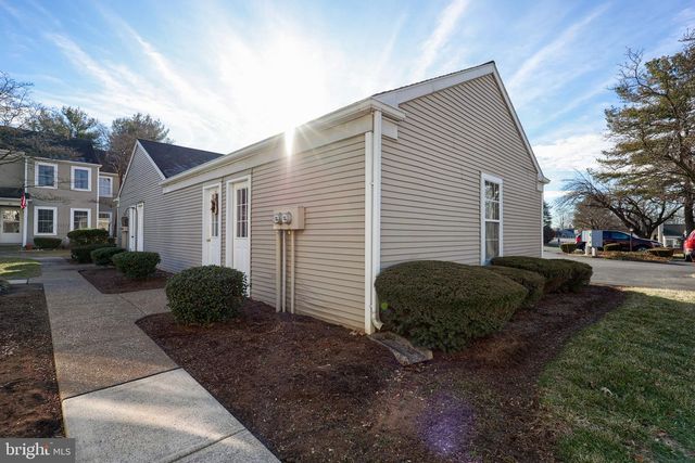 305 BARRINGTON CT, Palmyra, PA 17078