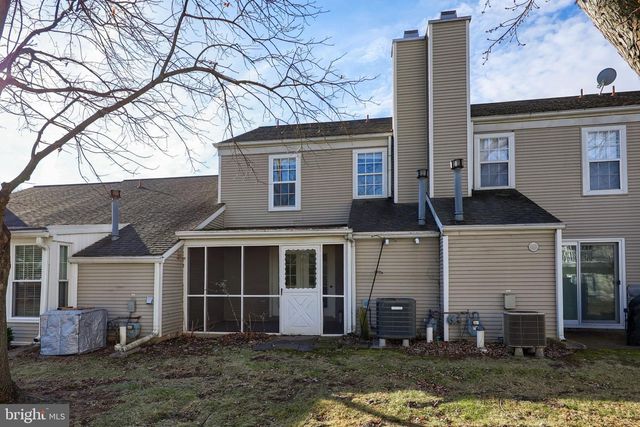 305 BARRINGTON CT, Palmyra, PA 17078