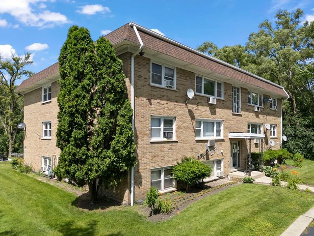 255 E OAK Street 12, Addison, IL 60101