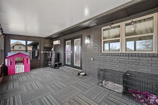 1718 W Elm Street, El Reno, OK 73036