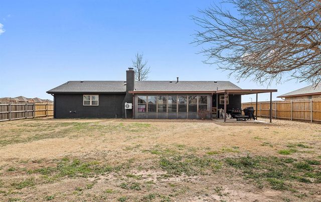1718 W Elm Street, El Reno, OK 73036