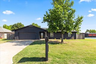 1718 W Elm Street, El Reno, OK 73036