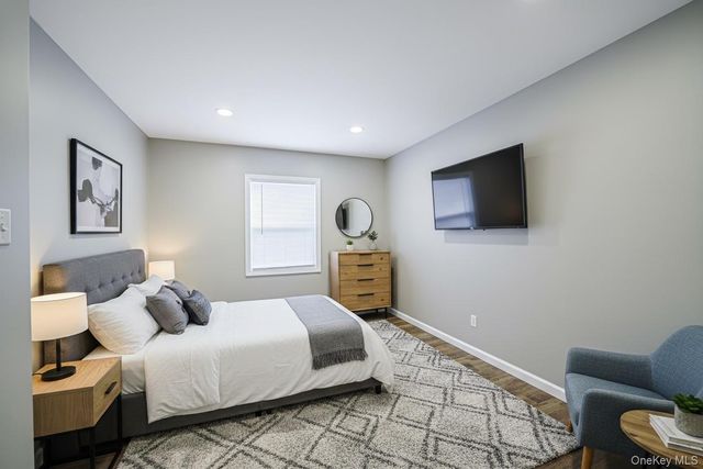 130 5th Avenue, Bay Shore, NY 11706