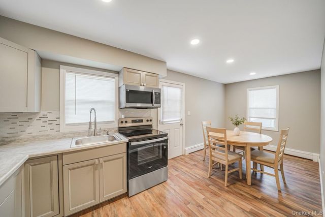 130 5th Avenue, Bay Shore, NY 11706