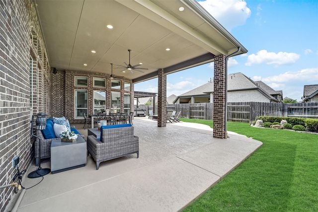 23922 Birchwood Lake Lane, Katy, TX 77493