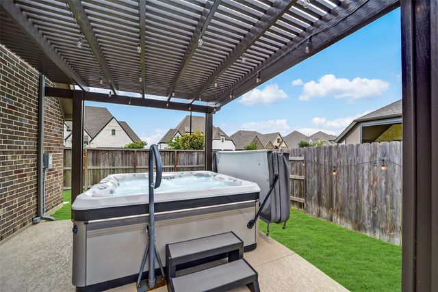 23922 Birchwood Lake Lane, Katy, TX 77493