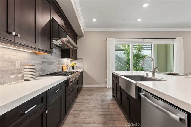 112 Spiral, Irvine, CA 92618