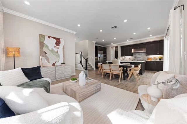 112 Spiral, Irvine, CA 92618