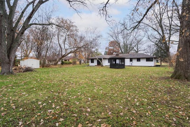 4085 Brook LANE, Brookfield, WI 53005