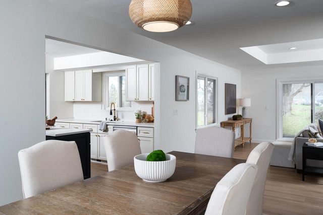 4085 Brook LANE, Brookfield, WI 53005