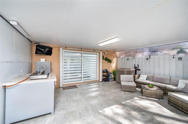 14066 SW 179th Ter 14066, Miami, FL 33177