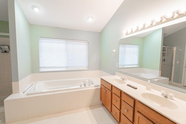 3821 Golden Meadow Court, Batavia Twp, OH 45102