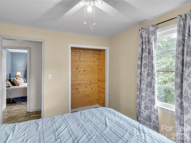 410 Westwood Circle, Waynesville, NC 28786