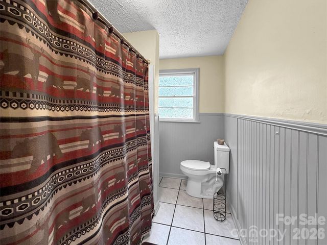 410 Westwood Circle, Waynesville, NC 28786