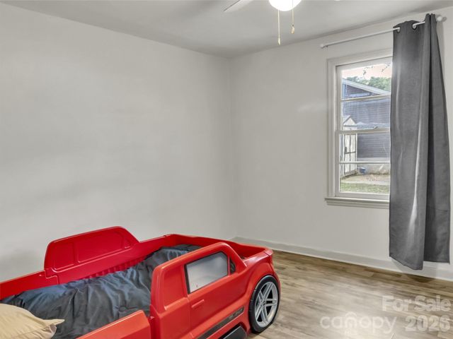410 Westwood Circle, Waynesville, NC 28786
