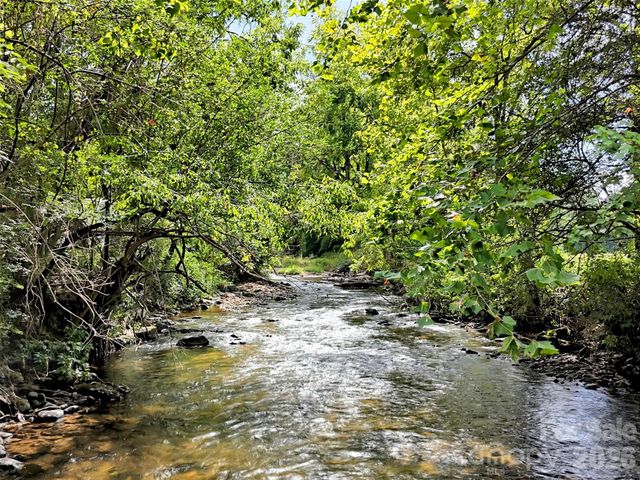 410 Westwood Circle, Waynesville, NC 28786