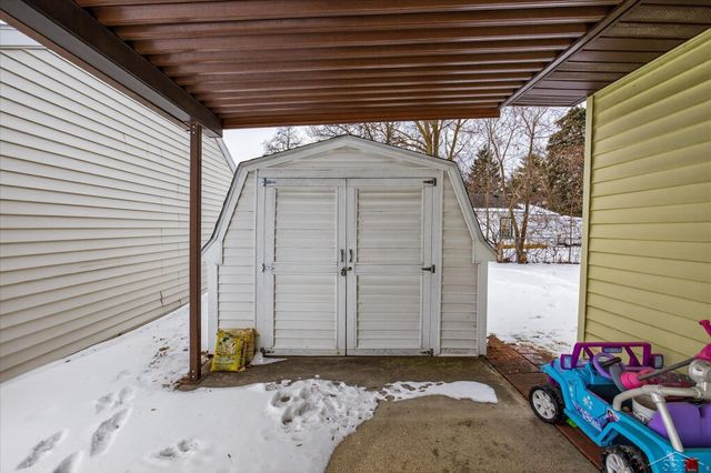 203 Park Avenue, Auburn, MI 48611