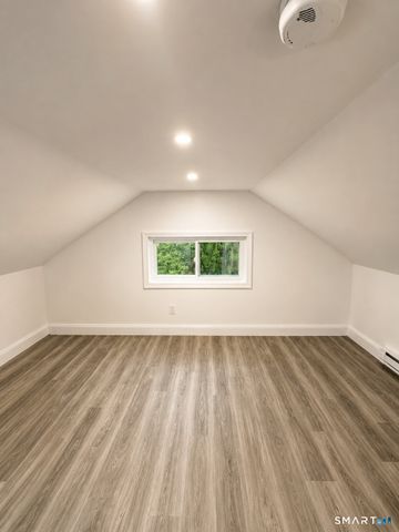 15 Towner Lane, Oxford, CT 06478