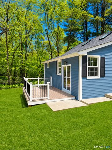 15 Towner Lane, Oxford, CT 06478