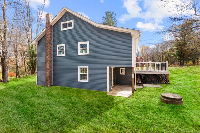 15 Towner Lane, Oxford, CT 06478