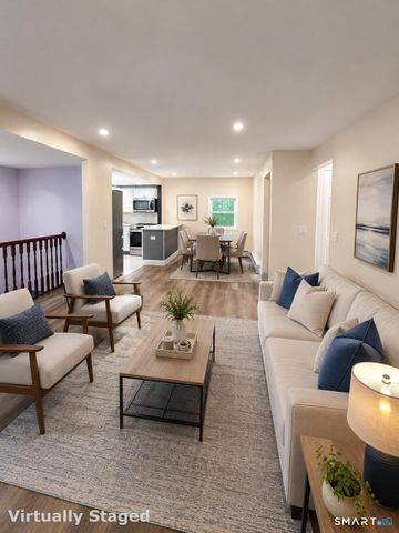 15 Towner Lane, Oxford, CT 06478