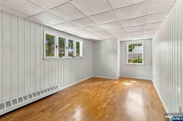 51 Valley View Terrace, Wayne, NJ 07470
