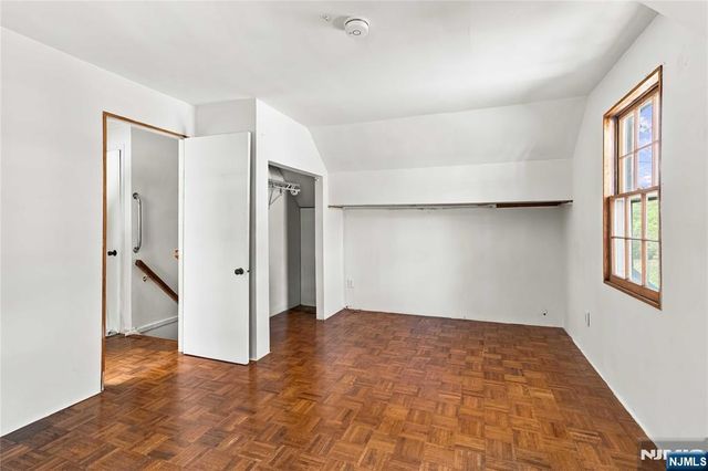 51 Valley View Terrace, Wayne, NJ 07470