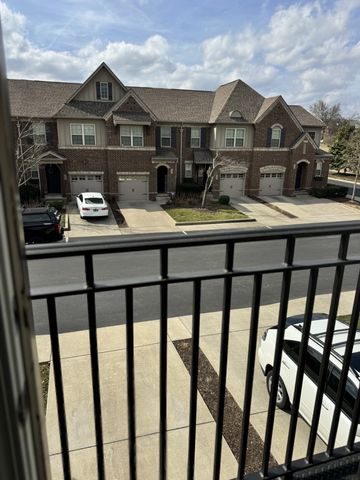 207 Bixby Private Ln, Hendersonville, TN 37075