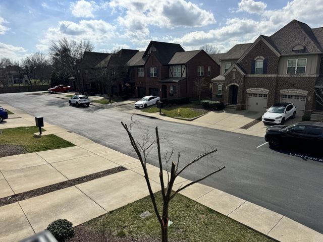 207 Bixby Private Ln, Hendersonville, TN 37075