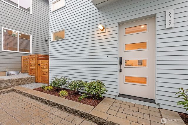 3542 S Dawson Street, Seattle, WA 98118
