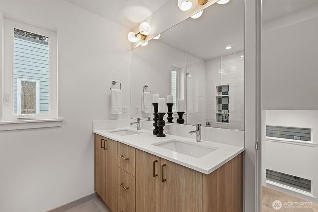 3542 S Dawson Street, Seattle, WA 98118
