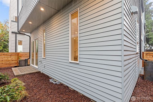 3542 S Dawson Street, Seattle, WA 98118