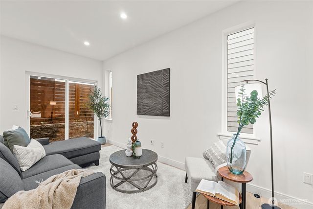 3542 S Dawson Street, Seattle, WA 98118