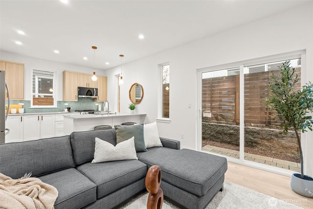 3542 S Dawson Street, Seattle, WA 98118