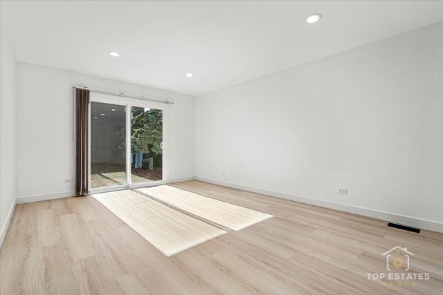 523 Hamilton Avenue, Westmont, IL 60559