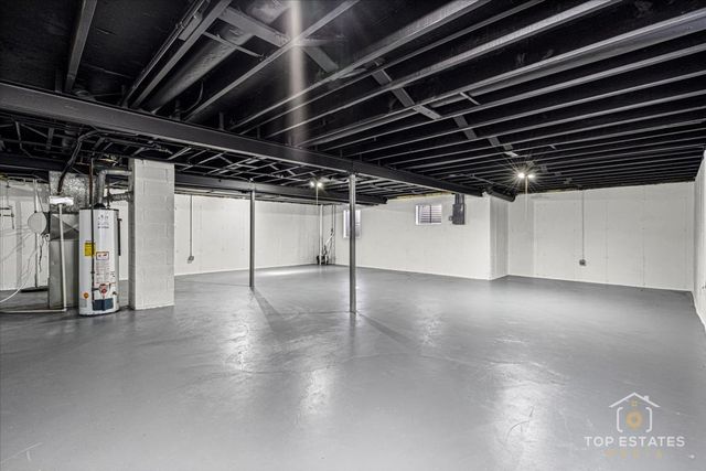 523 Hamilton Avenue, Westmont, IL 60559