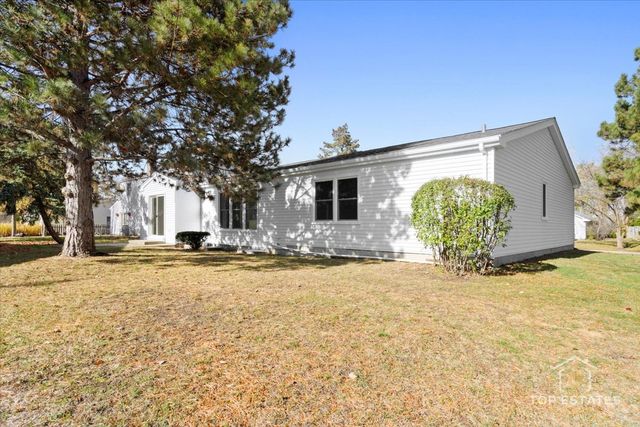 523 Hamilton Avenue, Westmont, IL 60559