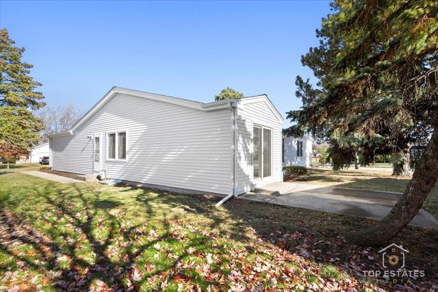 523 Hamilton Avenue, Westmont, IL 60559