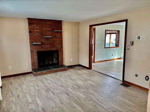 241 Belmont Ave, West Springfield, MA 01089