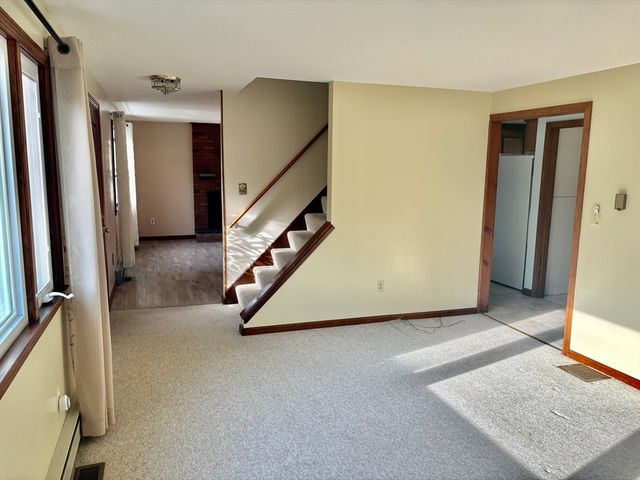 241 Belmont Ave, West Springfield, MA 01089