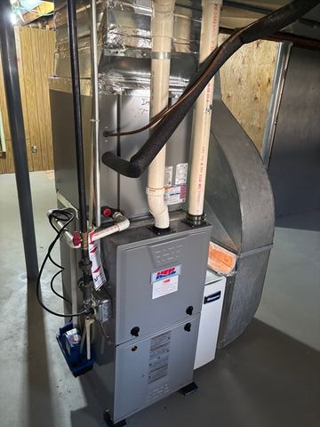 241 Belmont Ave, West Springfield, MA 01089