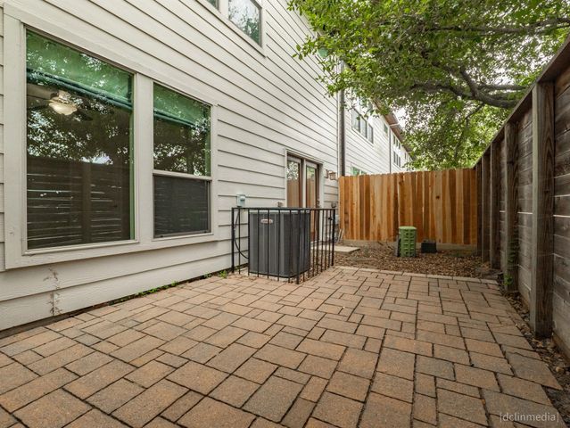 1208 Sampson Street, Houston, TX 77003