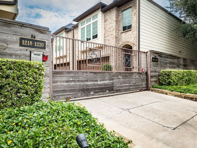 1208 Sampson Street, Houston, TX 77003