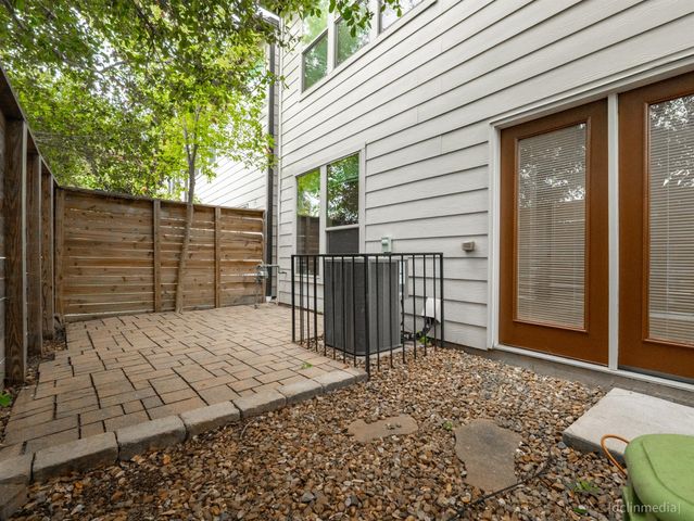 1208 Sampson Street, Houston, TX 77003
