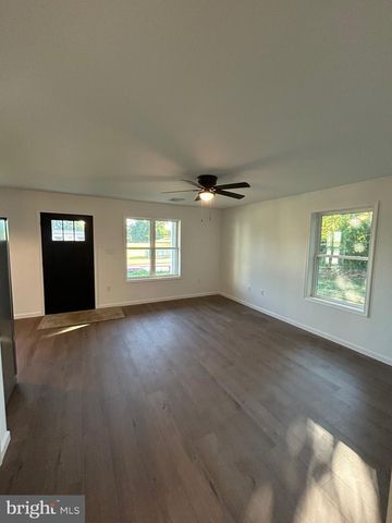262 E MCKINLEY STREET, Chambersburg, PA 17201