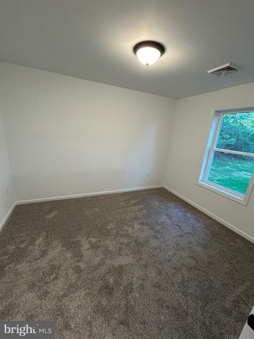 262 E MCKINLEY STREET, Chambersburg, PA 17201