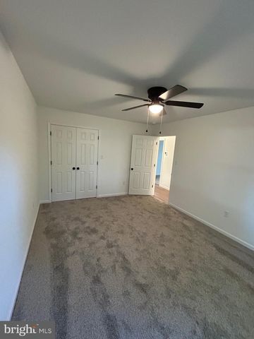 262 E MCKINLEY STREET, Chambersburg, PA 17201