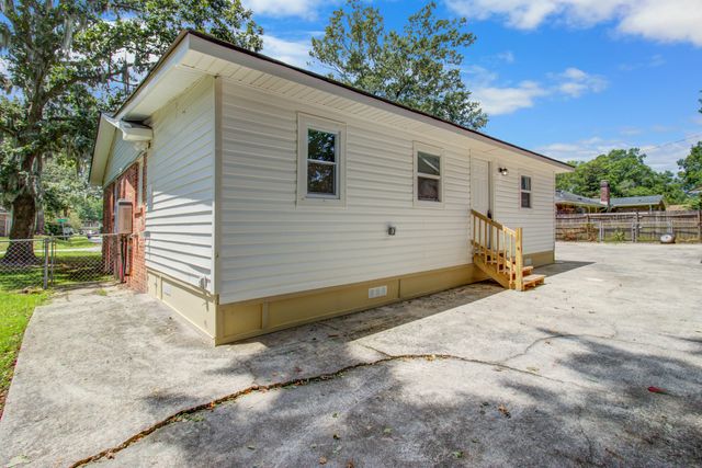 816 E Estates Boulevard, Charleston, SC 29414