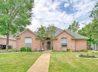 3102 Pleasant Forest Drive, College Station, TX 77845